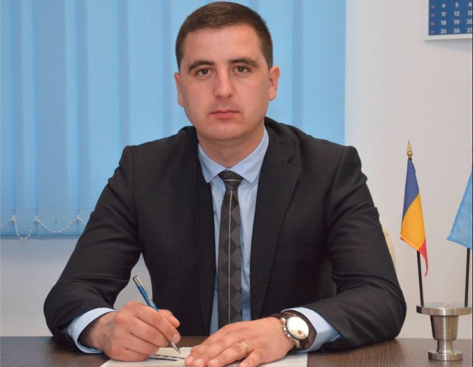 Dragoș Ciobotaru(foto), primarul comunei Vizantea-Livezi, a fost validat de către Biroul Politic Național (BPN) al Partidului Național Liberal, în funcția de președinte interimar al PNL Vrancea.