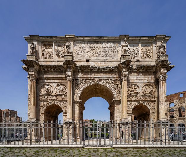 315: Este inaugurat Arcul lui Constantin, situat în apropiere de Colosseum în Roma, pentru a comemora victoria lui Constantin asupra lui Maxentius