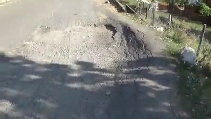 În galeria foto sunt postate mai jos 5 fotografii.Pentru a viziona toate fotografiile din galerie dați clik pe poza principală și apoi folosiți săgețile laterale