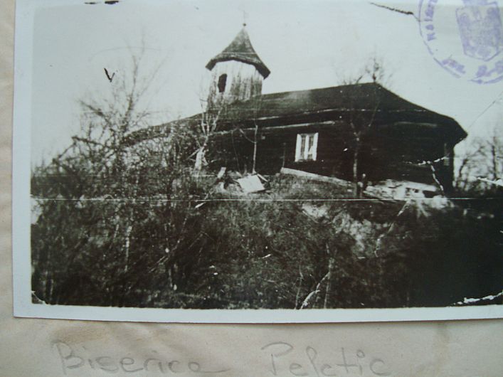 Biserica din satul Peletic, comuna Gura Caliței  