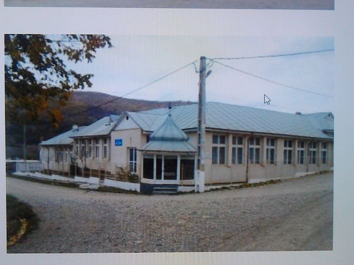 Școala din satul Lacu lui Baban, comuna Gura Caliței 