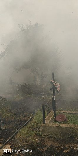 O anexă situată în apropierea Cimitirului Sudic din municipiul Focșani a ars  duminică 26 iulie 2020, în jurul prânzului, din cauza unei lumânări apinse rămasă nesupravegheată.Foto:ISU Vrancea