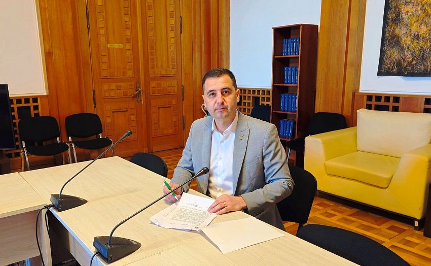 Deputatul PNL , de Vrancea, Dragoș Ciobotaru