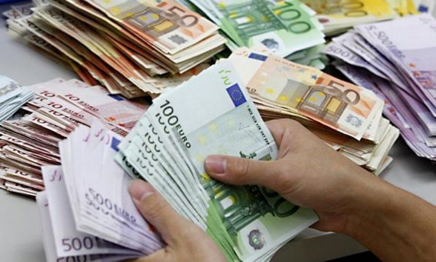 Mozaic știri Economce Romanii țin In Bănci Aproape 70 De Miliarde