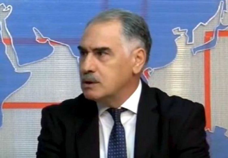Noul director al SC Entel SA Focșani, Vasile Carnariu(foto) a absolvit în 1989 Facultatea de Tehnologia și Chimia Produselor Alimentare și Tehnică Piscicolă Galați
