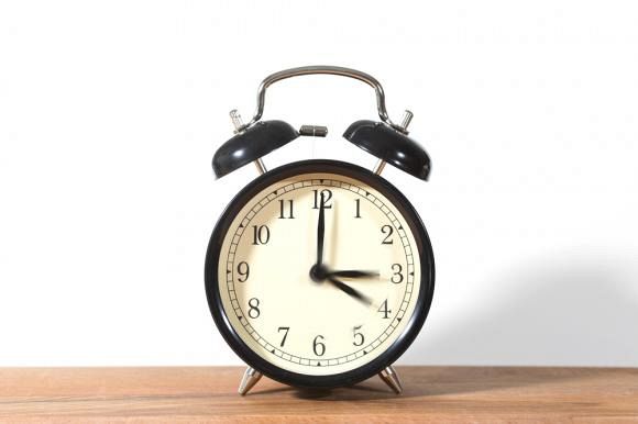 În noaptea de 30 spre 31 martie 2019 se schimbă ora. Ora 3:00 devine ora 4:00. Trecem la ora de vară Foto: Shutterstock