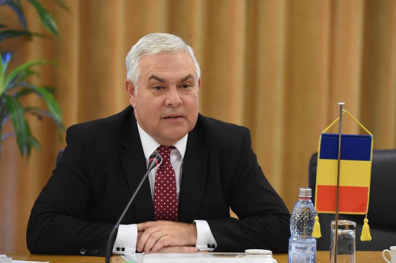 Angel Tîlvăr-Senator PSD  de Vrancea, președintele Comisiei pentru afaceri europene din Senatul României 