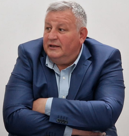 Costel Florin Bebe Mărică( foto) a fost ales duminică 7 aprilie 2024, președintele organizației comunale Vidra și candidat la funcția de primar al comunei Vidra, la scrutinul programat pe 9 iunie 2024.
