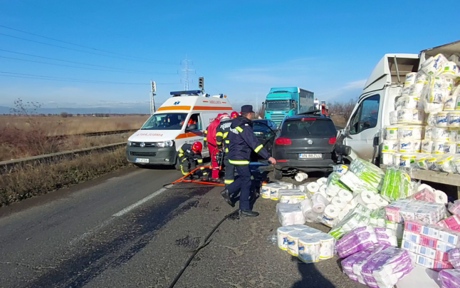 Doi vrânceni tată și fiică au decedat şi patru maşini au fost distruse într-un grav accident rutier a avut loc, miercuri, 5 ianuarie 2022, pe şoseaua de centură a municipiului Buzău.Foto:I. Bunilă