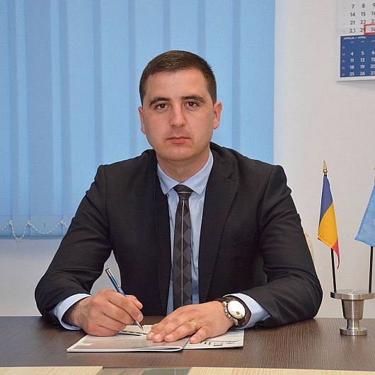 Primarul comunei Vizantea-Livezi, Dragoș Ciobotaru( foto), președinte interimar al PNL Vrancea și cu mare procent de probabilitate candidat la postul de președinte al CJ   