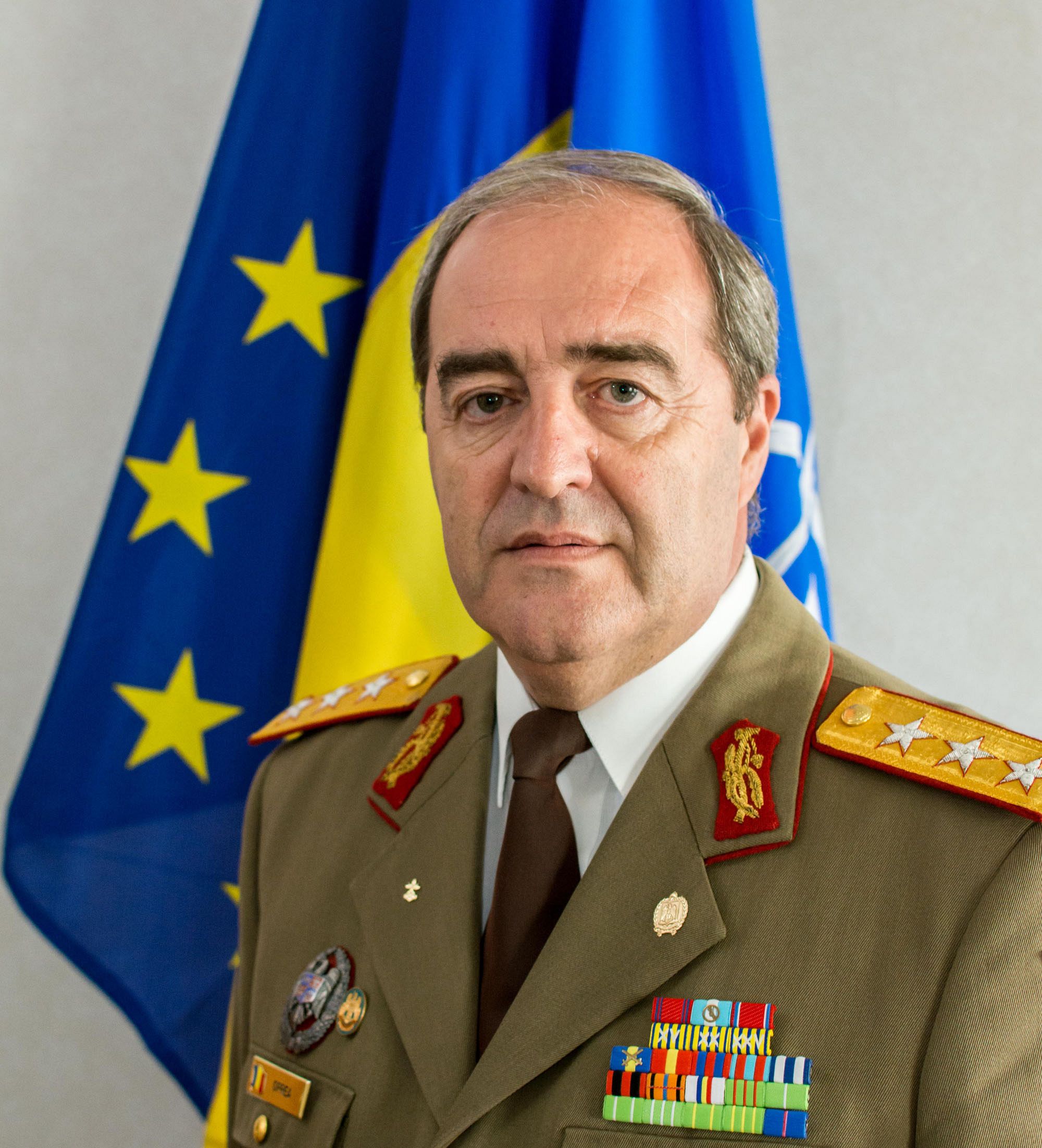 General cu patru stele din Focşani, trecut în rezervă