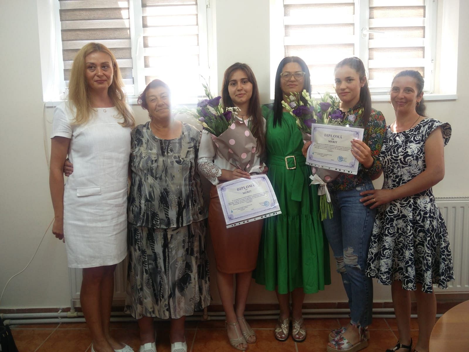 FOTO | Lecție de viață: Două tinere din sistemul de protecție a copilului Vrancea se pregătesc de studenție - Vimarsana News