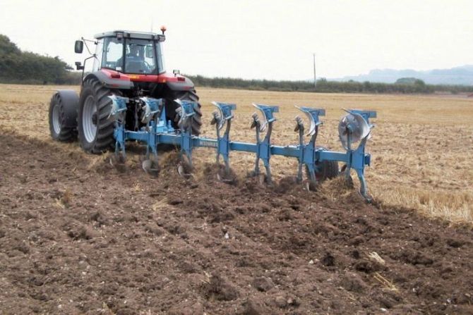 Vrancea agricolă ar putea primi o gură de oxigen: proiect pentru amânarea datoriilor și a ratelor la credite până în 2027